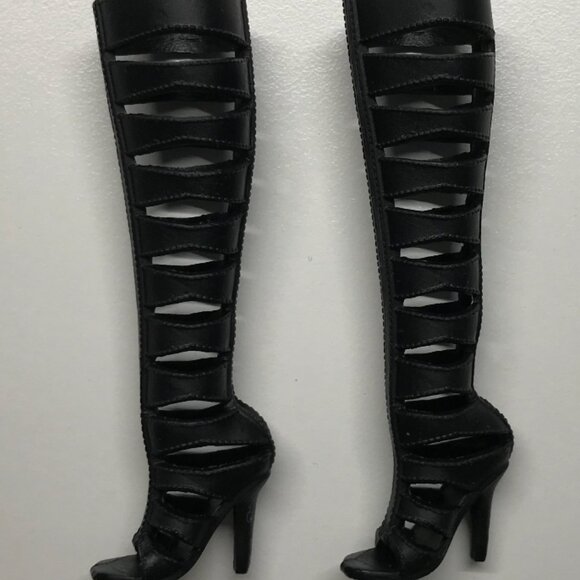 Barbie - black gladiator boots - fits made to move feet - Picture 2 of 2